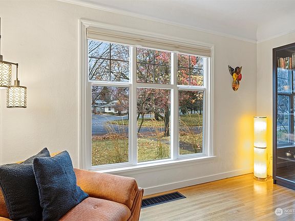 3rd image of 1333 Alvarado Terrace