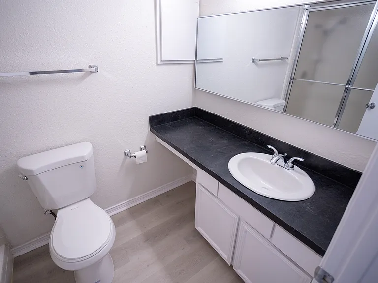 4403 Bellaire Dr S #222 — Photo 29