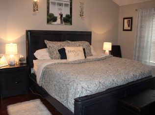 2706 N Centennial St, High Point, NC 27265