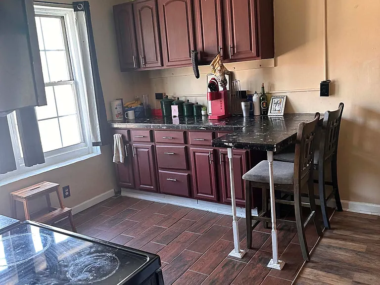 246 N Franklin St — Photo 14