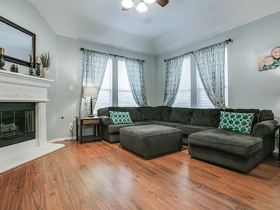 5th image of 2701 Cascade Cove Dr