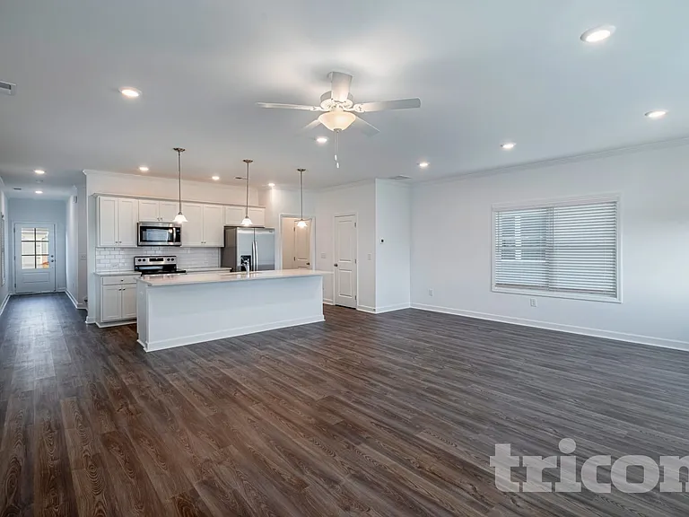 177 E Ridge Way — Photo 7
