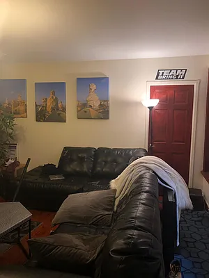 Rented by Batra Group Inc | media 26