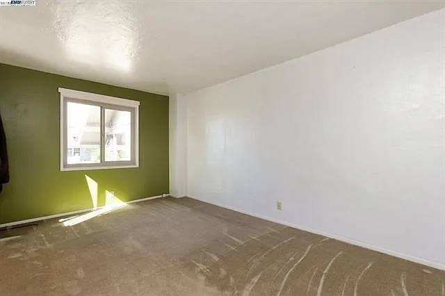 Building Photo - 1932 41st Ave #C