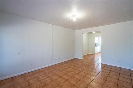 4th image of 430 72nd St Unit 9-430A-9