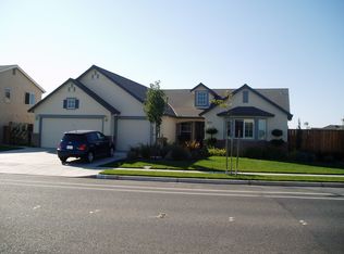 5619 Squire Wells Way, Riverbank, CA 95367