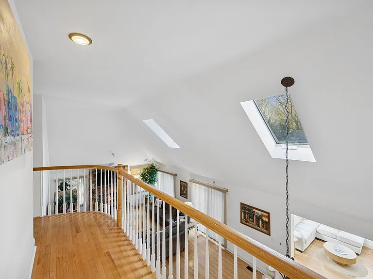 126 Malloy Dr — Photo 35