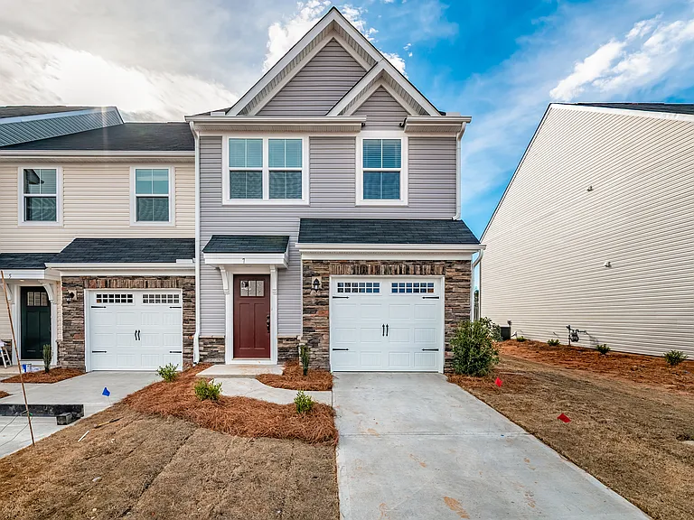 244 Roudwood Dr — Photo 1