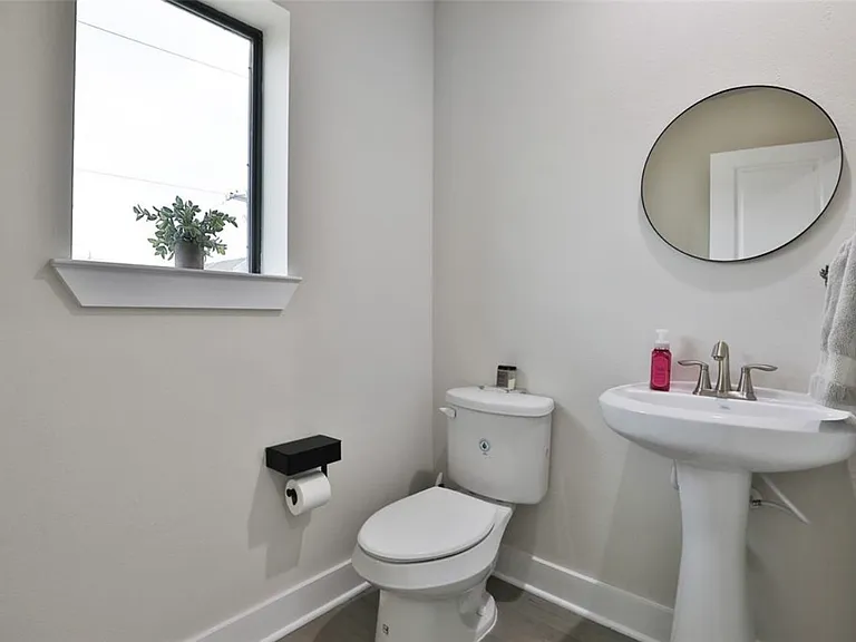4104 Marina St — Photo 21