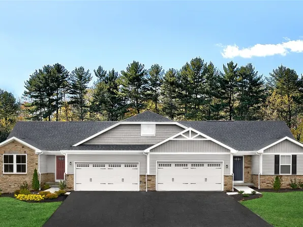 467 Clubhouse Dr, Belle Vernon, PA 15012