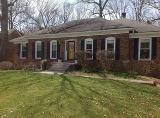 210 Wooded Falls Rd, Middletown, KY 40243