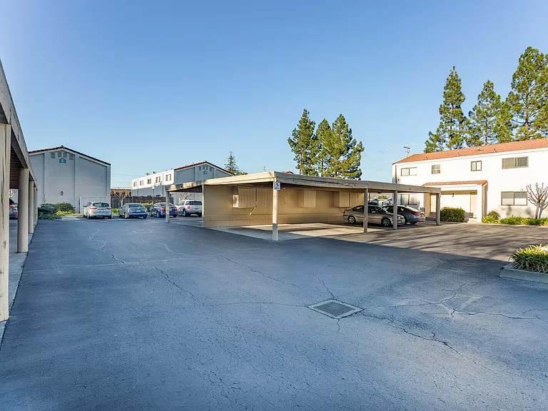 220 Berry Ct - Parking Lot