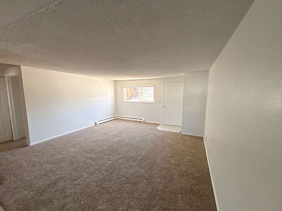 5th image of 313 Bonnie Ct #1