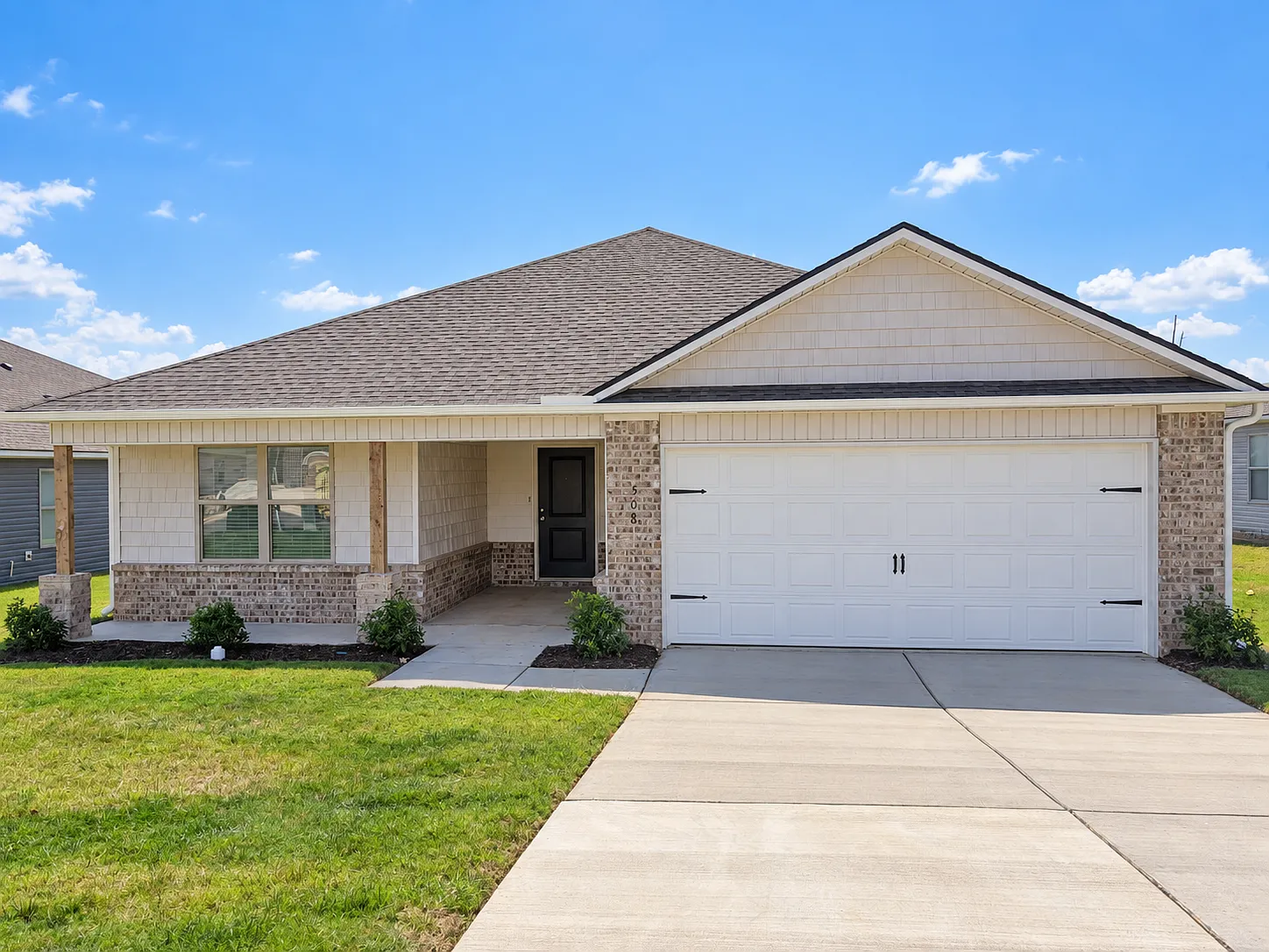 4 bed, 1852 sqft, $1,950 — Photo 1