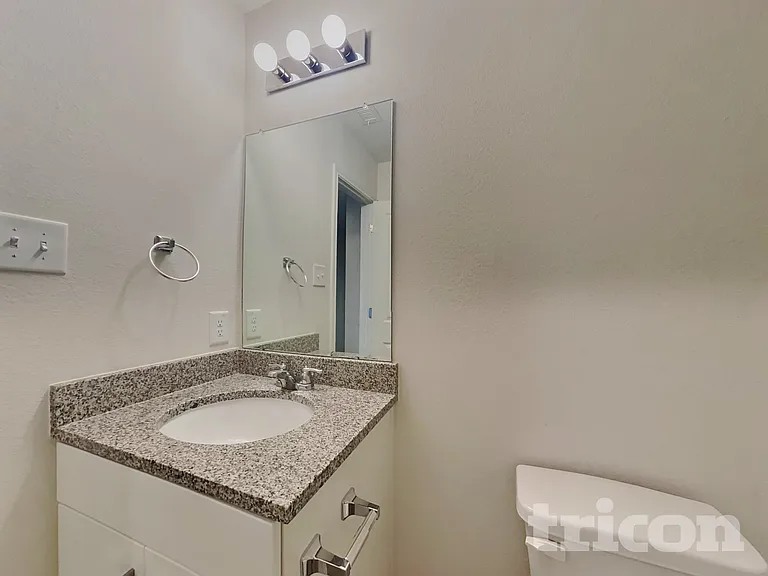 15672 Del Norte Dr — Photo 13