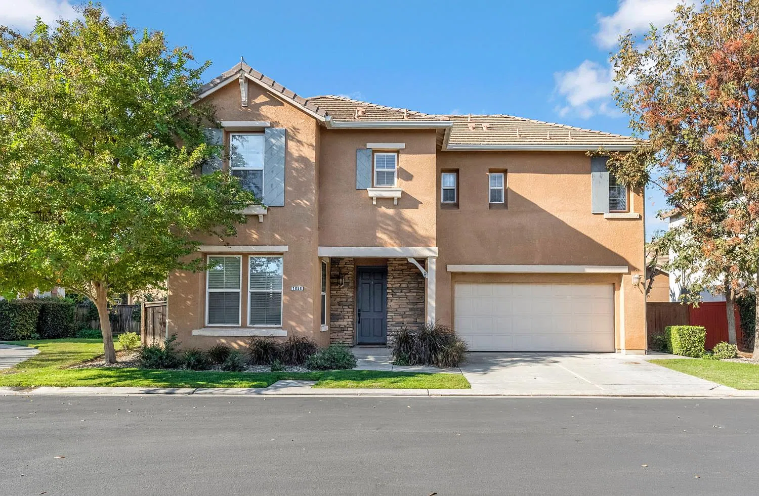3 bed, 1699 sqft, $2,650 — Photo 1