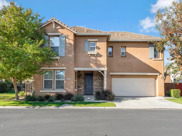 1856 N La Rue Ln, Clovis, CA 93619