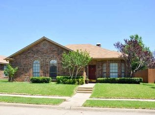 5218 Wood Creek Ln, Garland, TX 75044