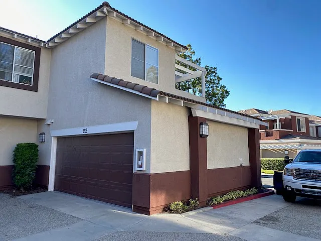 22 Mission Ct — Photo 2