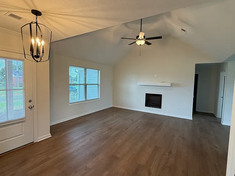 176 Garden Gate Dr — Photo 5