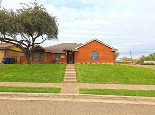 220 Green Jay Ln, Laredo, TX 78045