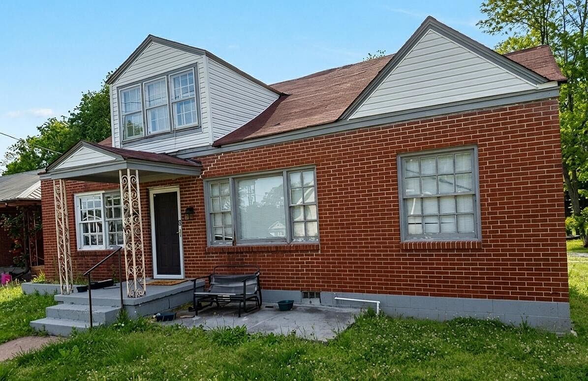 は*ん様 house on the hill L/S Tee (Checker) 1315 Cheatham St, Springfield, TN 37172 | MLS #3191529 | Zillow