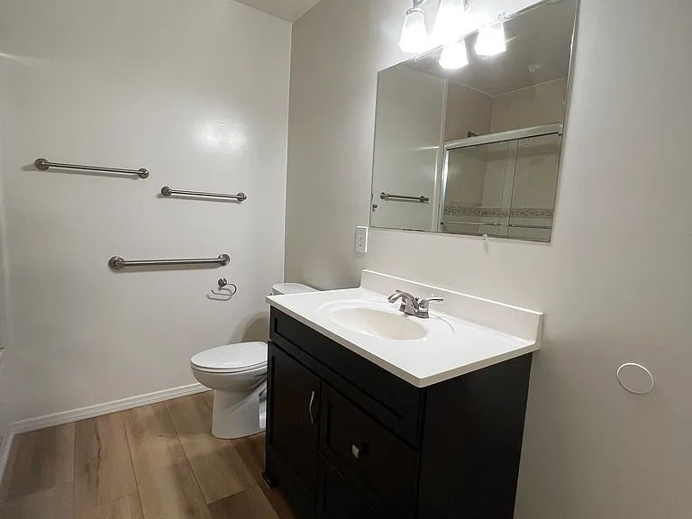 1615 Lyndon St — Photo 34