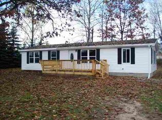 416 Ontario St, Houghton Lake, MI 48629