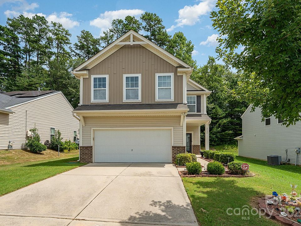 1st image of 2524 Blue Moss Dr