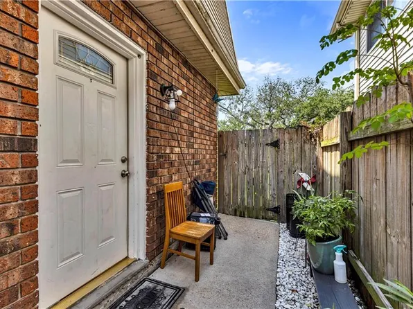 4617 Yale St APT C, Metairie, LA 70006