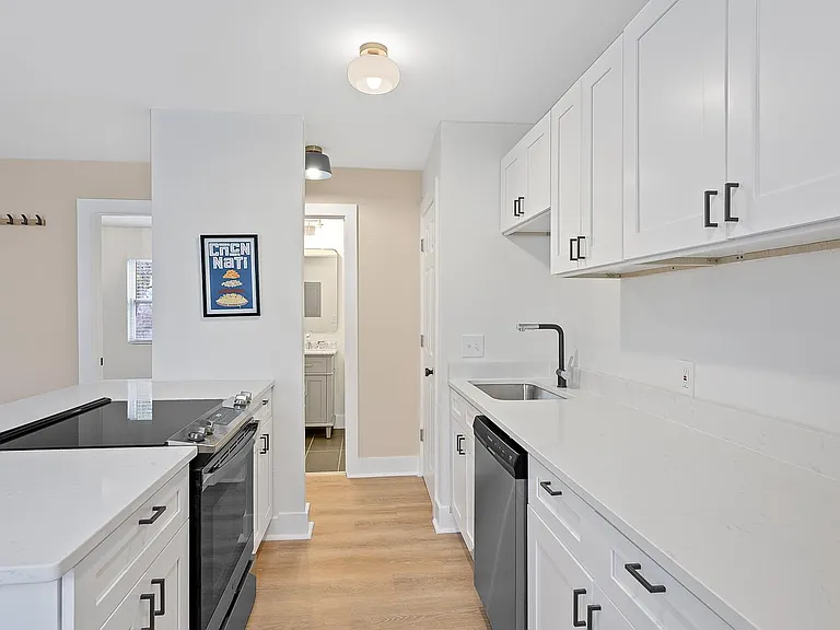 539 Hale Ave #1 — Photo 3