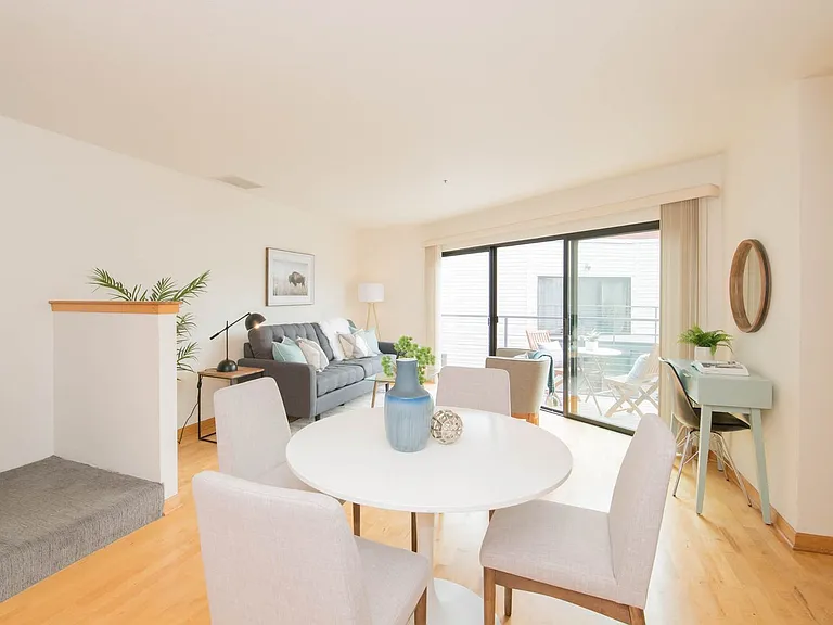 930 NW Naito Pkwy #K14 — Photo 7
