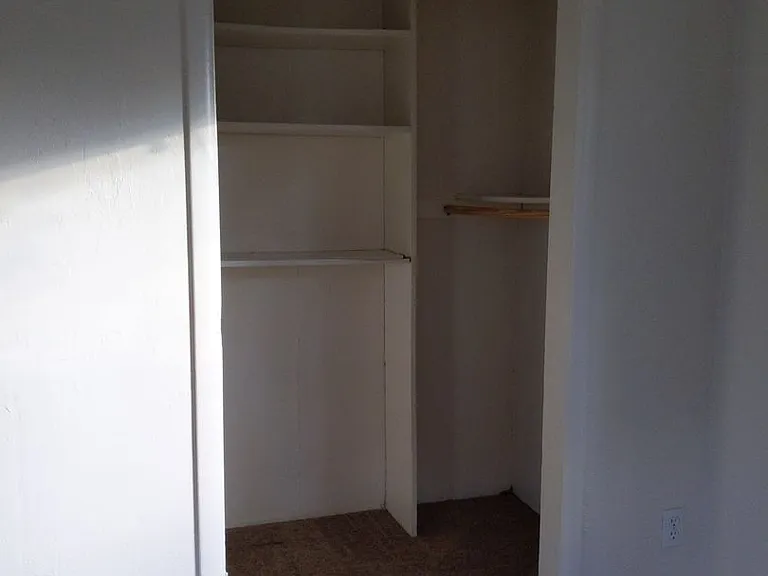 330 Howard Ave — Photo 30