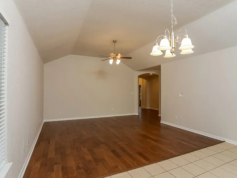 4807 Barboli — Photo 2