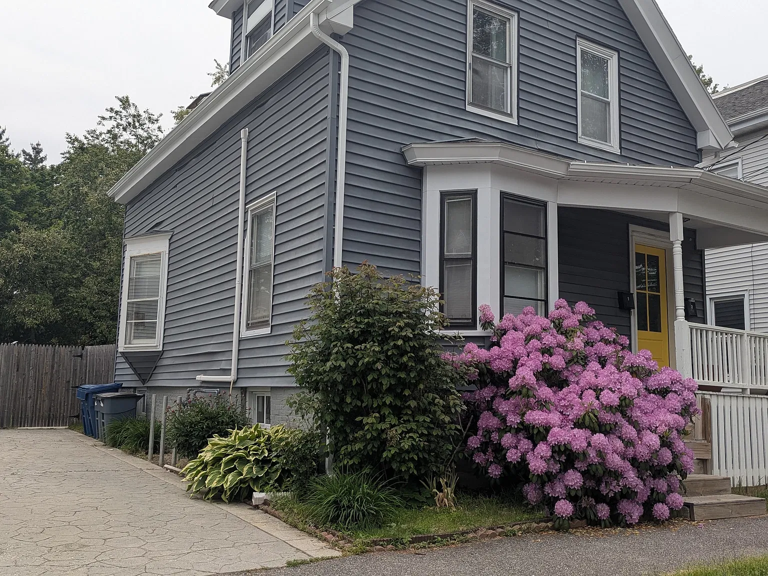 2 bed, 800 sqft, $1,990 — Photo 1