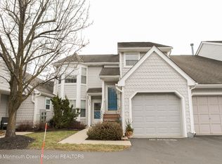 102 Poplar Pl, Freehold, NJ 07728