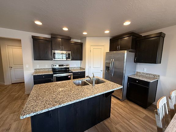 4th image of 3198 S Relic Ridge Dr