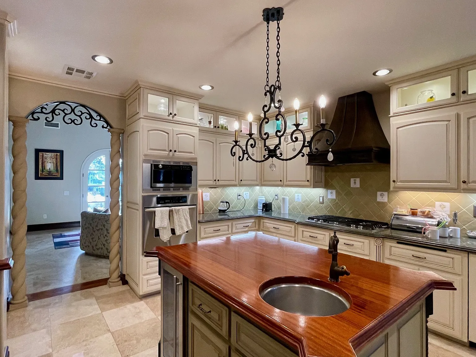 1 bed, 4322 sqft, $1,200 — Photo 4