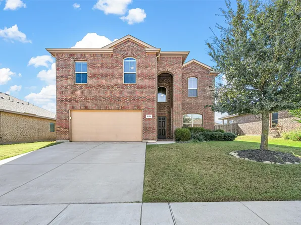 5124 Meadow Ln, Krum, TX 76249