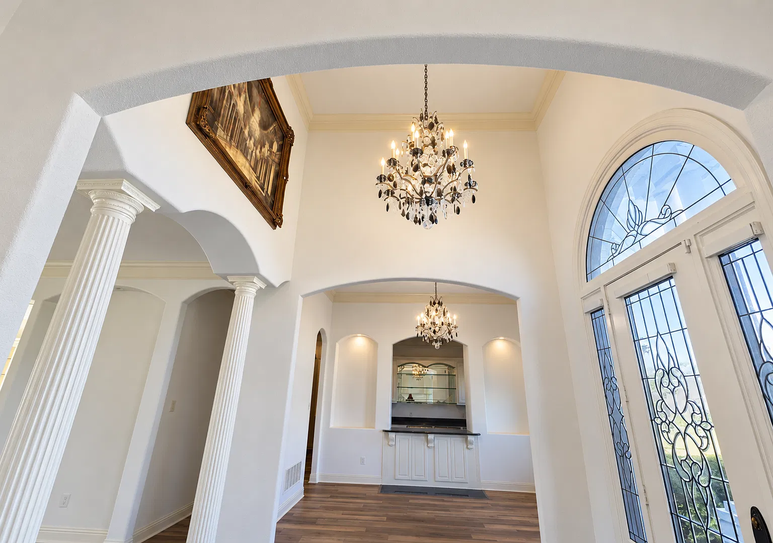 Gorgeous 4 Bed / 3 Bath Single-Level Home with a Backyard Pool in a Gated Cedar Hill Community — Photo 4