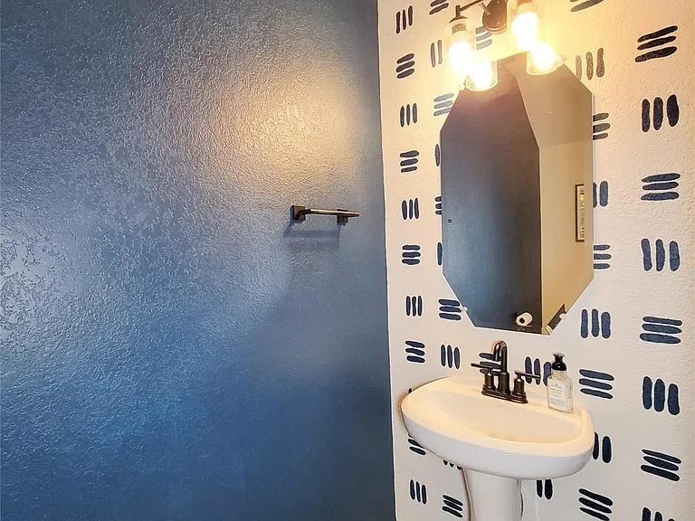 10509 Harmon Smith Dr — Photo 21