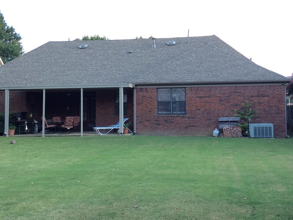 1st image of 7994 Windersville Dr