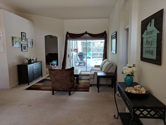 3rd image of 517 Pinewood Dr