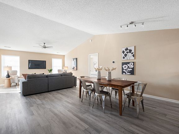 4th image of 9173 Capstone Ct