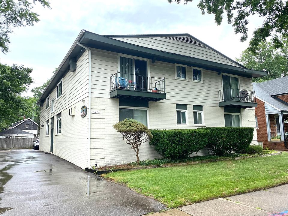 Welcome home....well maintained E Ferndale building with on site parking