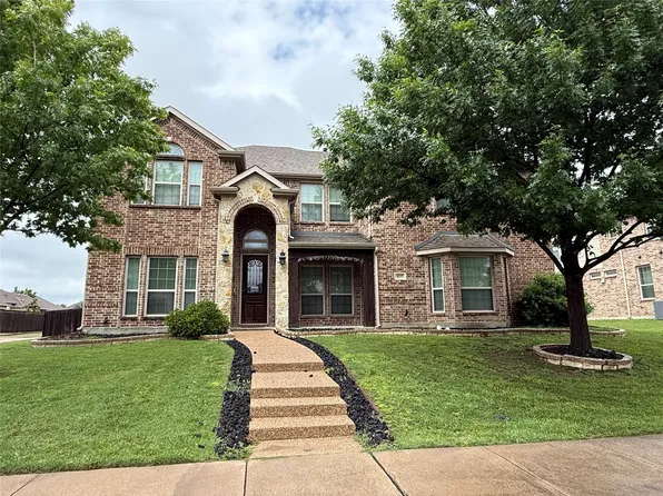 837 Danbury Dr, Desoto, TX 75115