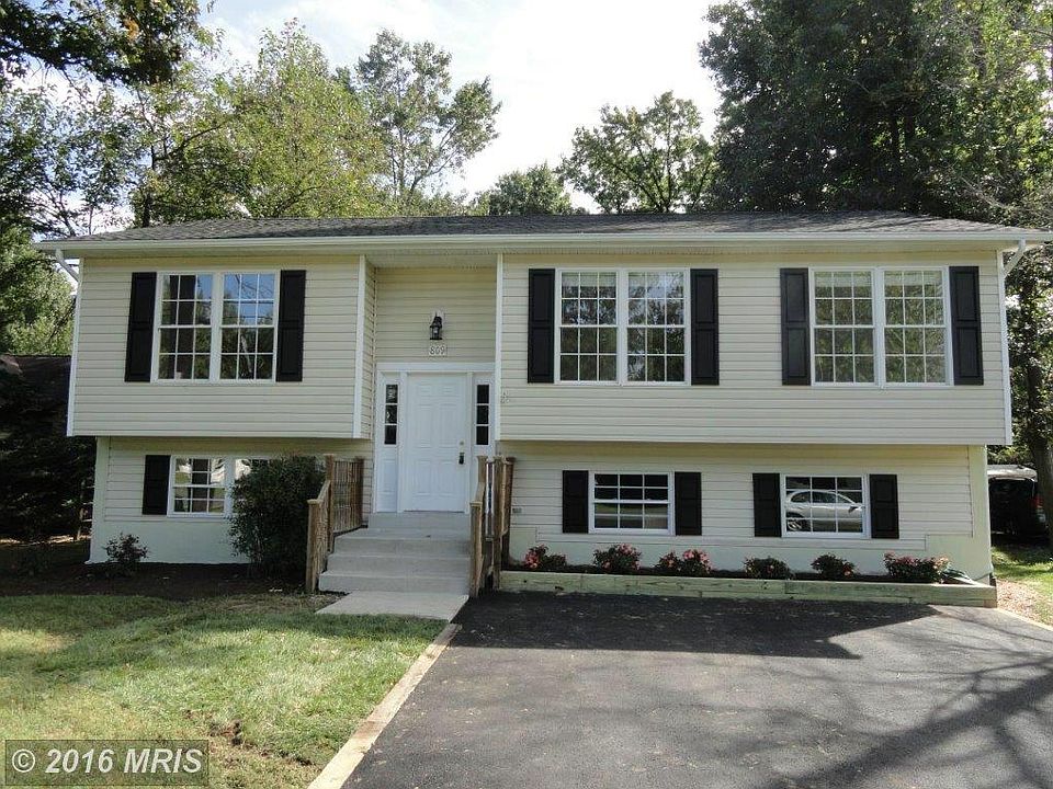 1st image of 809 Chesapeake Dr