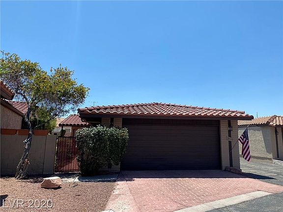 2nd image of 2515 Swan Ln