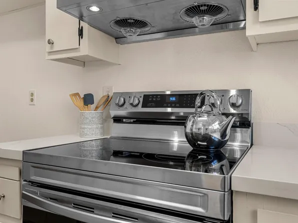 5638 Hamilton St APT 55, Sacramento, CA 95842
