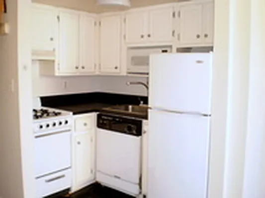 Rented by Fleet Realty | media 22